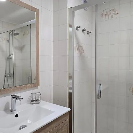 Mirador San Benito Apartman *
